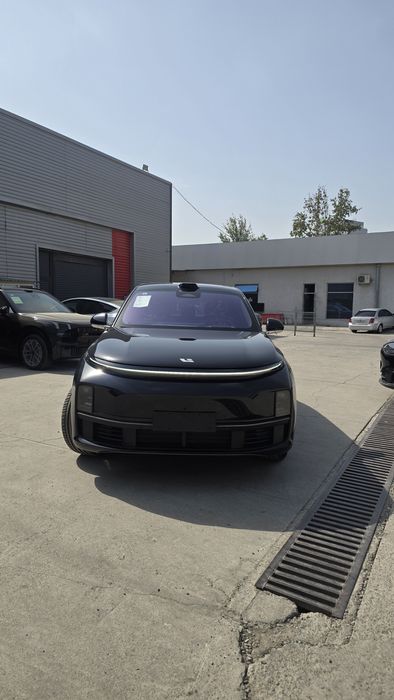 LI 7 Ultra 2025 yil. 2 yil garantiya.