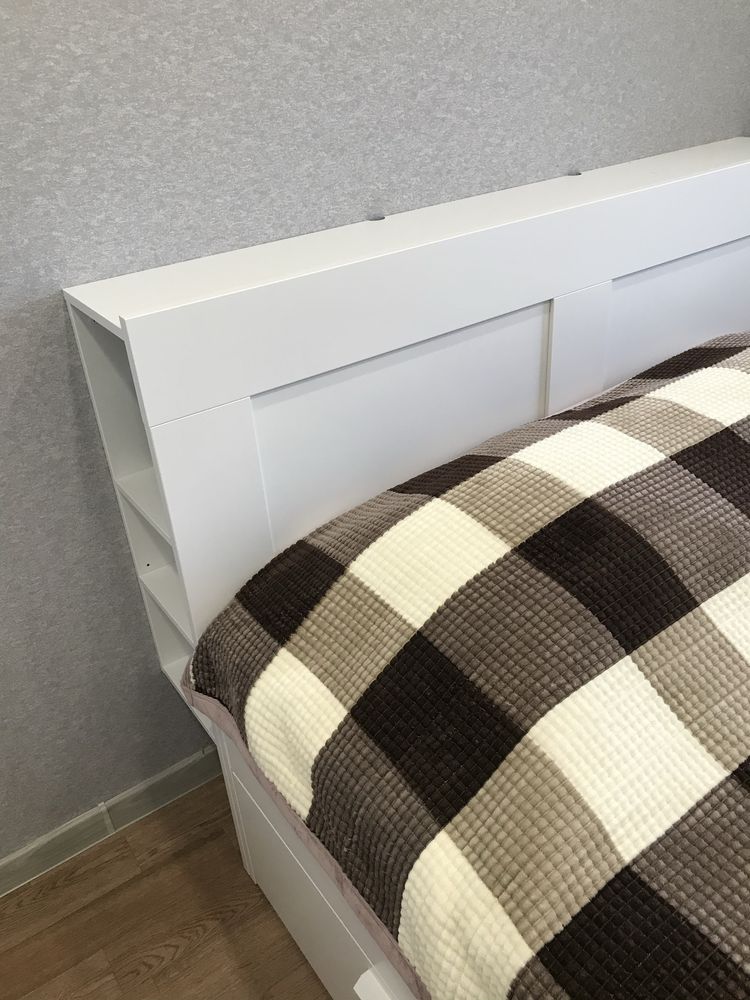 Кровать IKEA белая