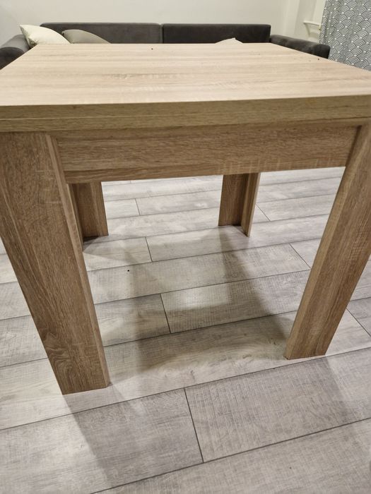 Разтегателна кухненска маса