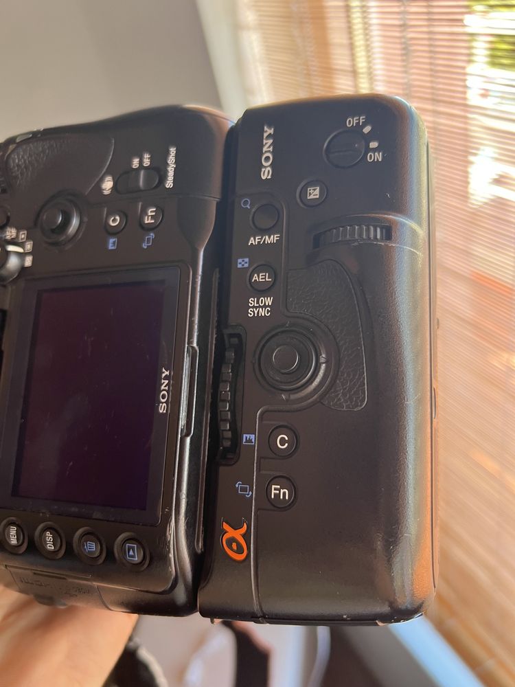 Sony A900 + 50mm f1.7 + Grip - Топ Състояние