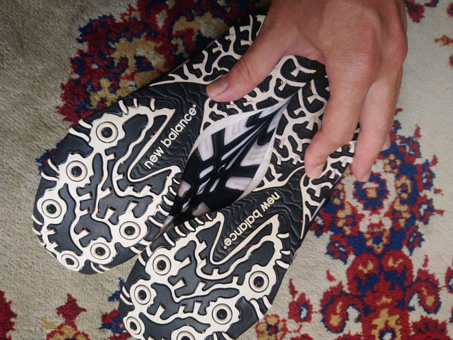 Маратонки new balance 44