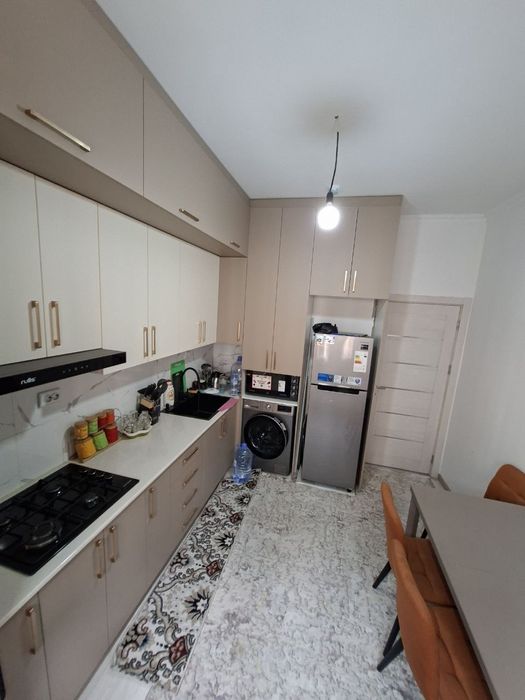 Срочно сотилади Сергели Янги Дархан 3 хона 90м² сквозная планировка