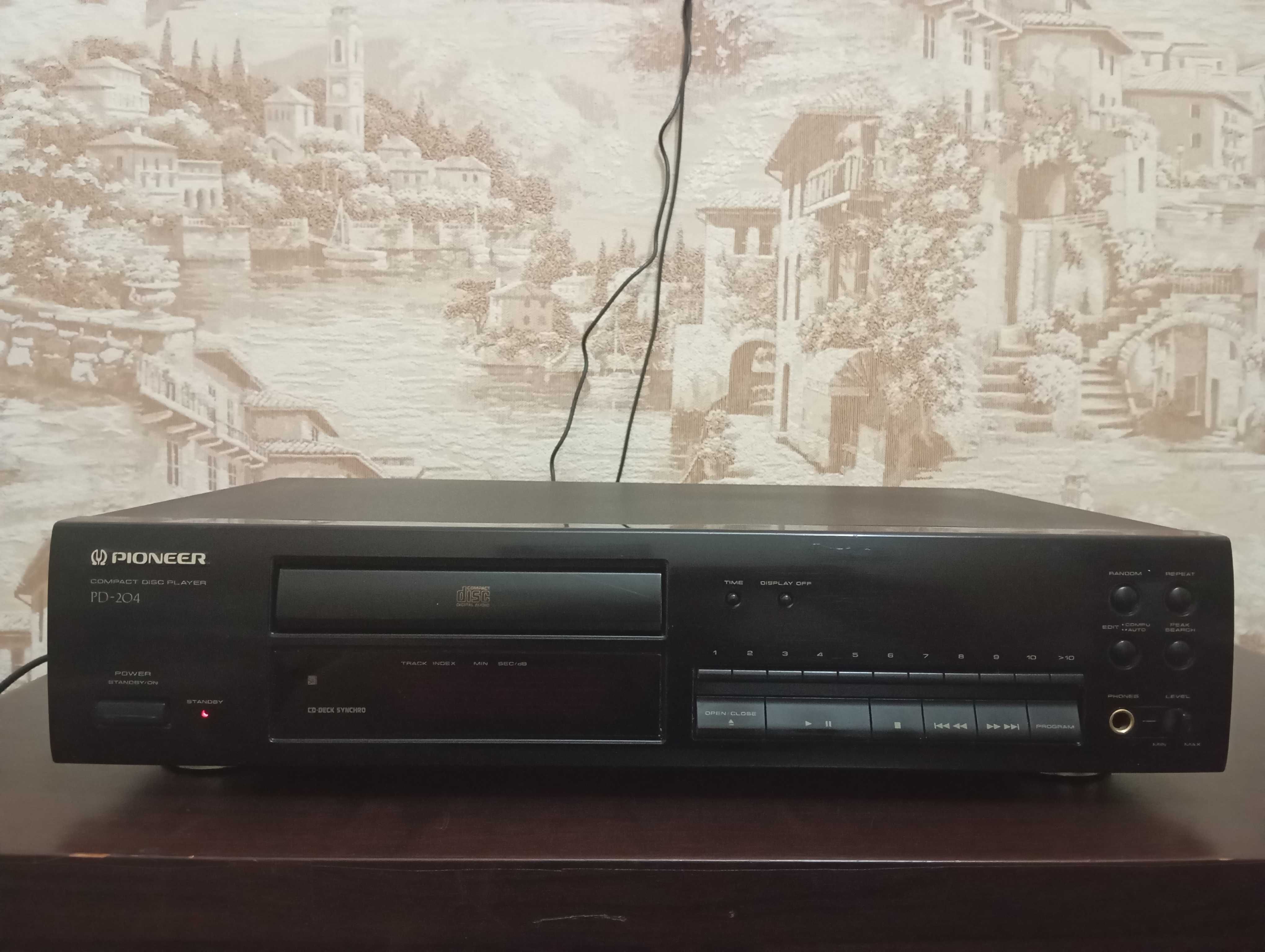 Продам проигрыватель CD дисков PIONEER model PD 204.