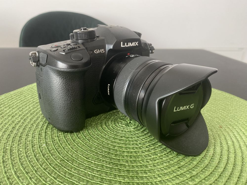 Panasonic  gh5 cu obiectiv Lumix G 12-35 f2,8