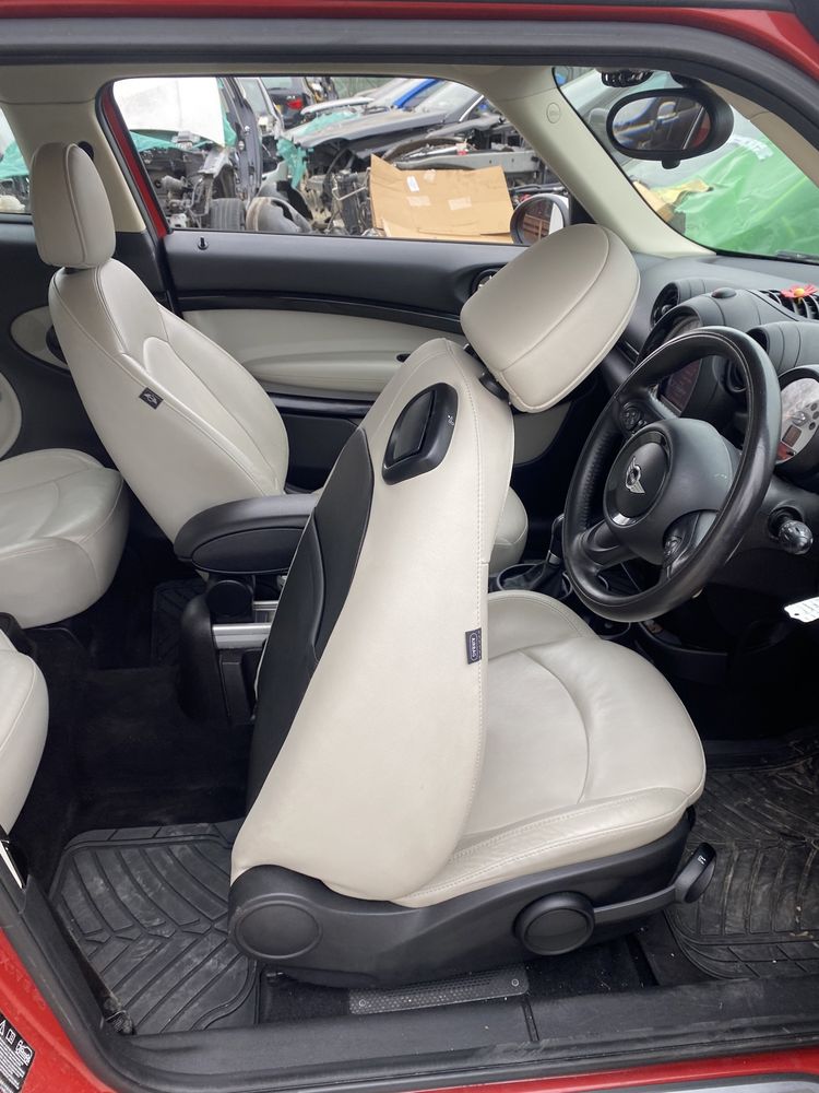 Haion cu lunetă Mini Cooper Paceman 2014