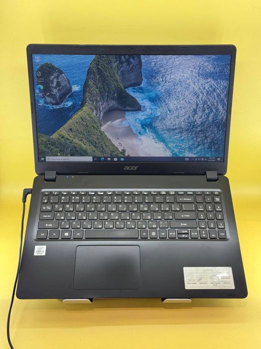Acer Aspire 3  sotiladi