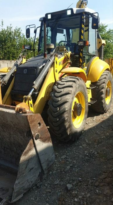 Inchiriez buldoexcavator.