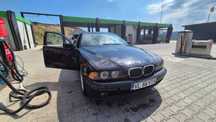 Bmw seria 5 e39 + masina pentru piese