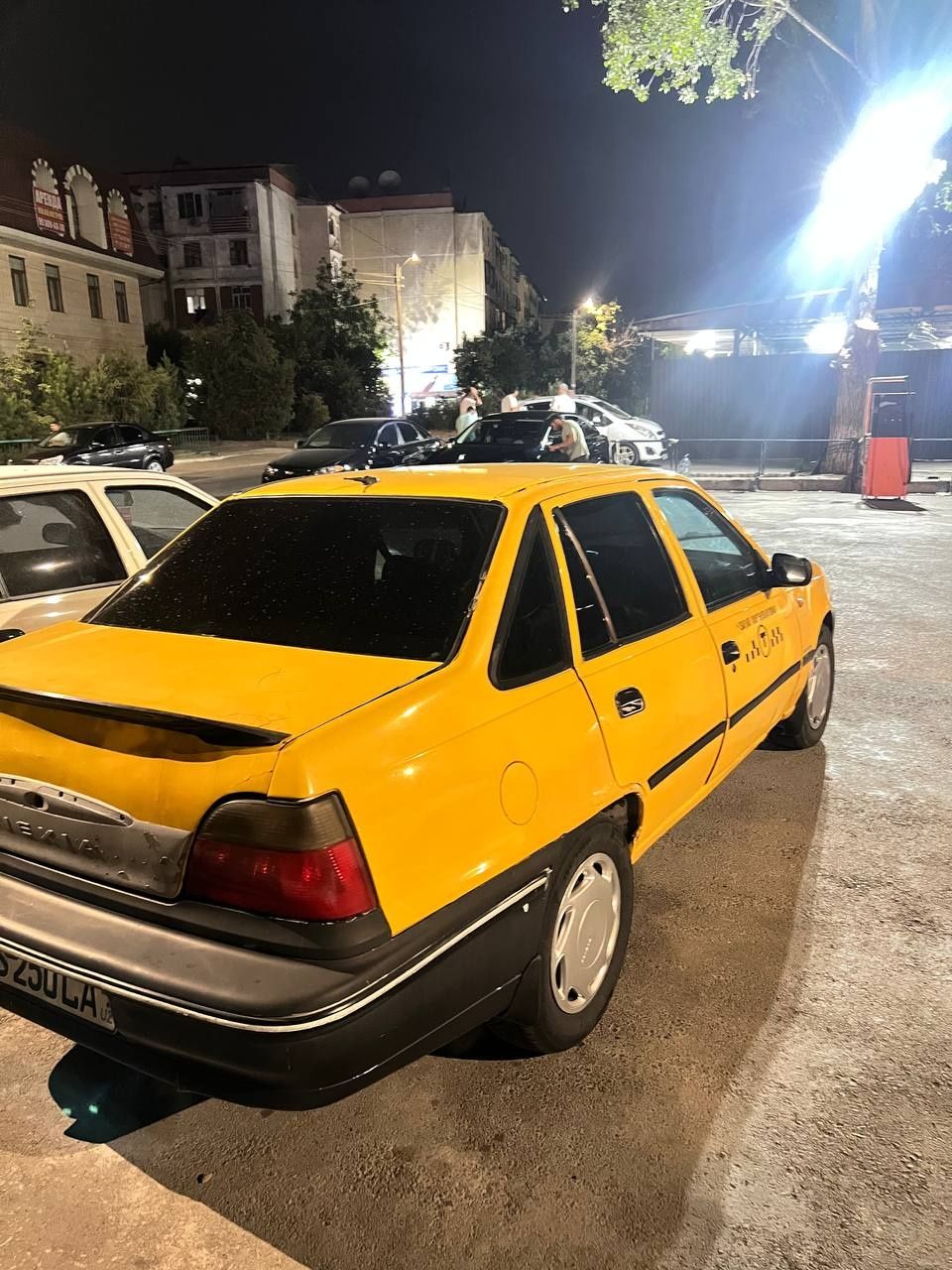 Nexia 1 sotladi sirochna 1400$