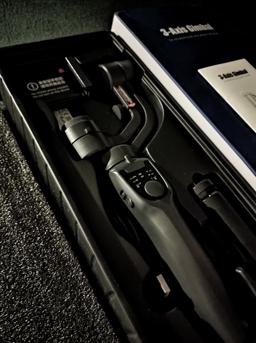 Stabilizator imagine Gimbal 3 - axe pentru smartphone