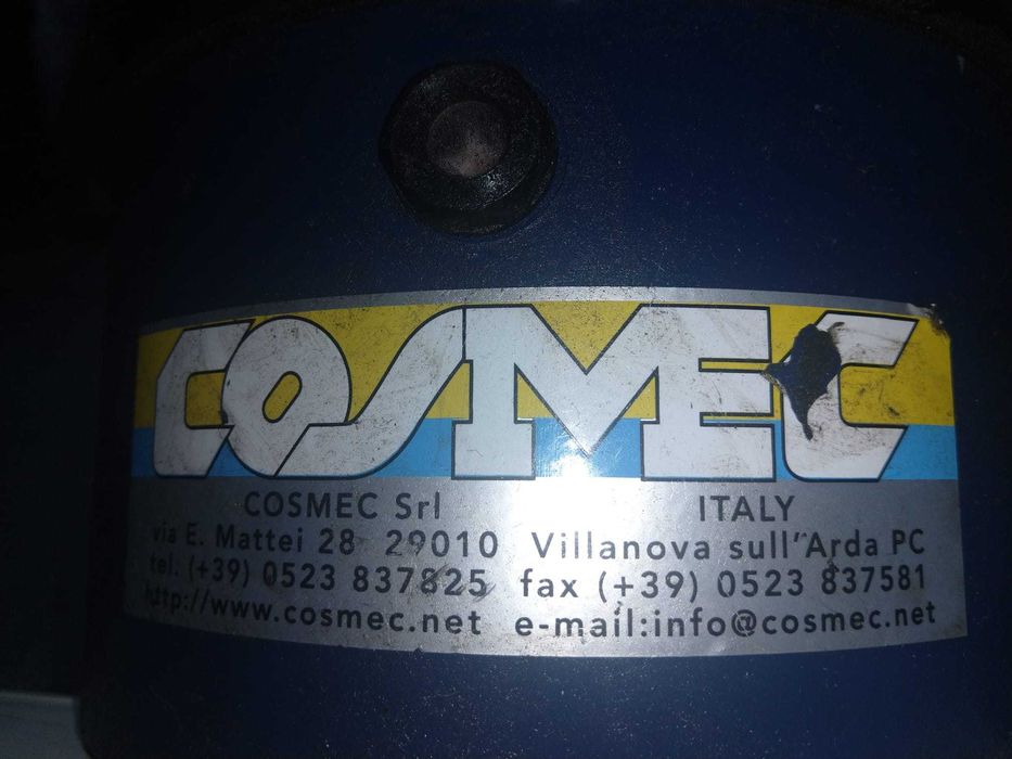 Banc echipat pentru tăiere, găurire și îndoire a barelor de Cu sau Al