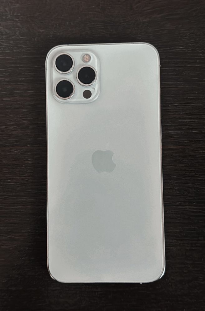 Продам Iphone 12 pro max