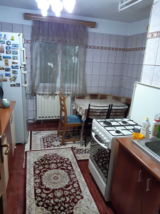 inchiriez apartament 3 camere în zona doamna ghica