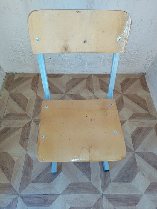 Стулья детские в отличном состоянии.