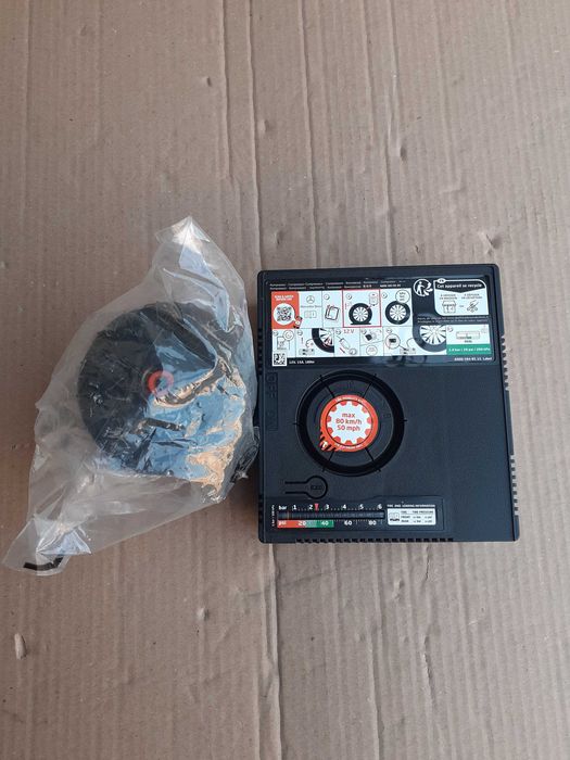 Compresor auto umflat roti + spuma,kit pana pt.gama MERCEDES    180 W