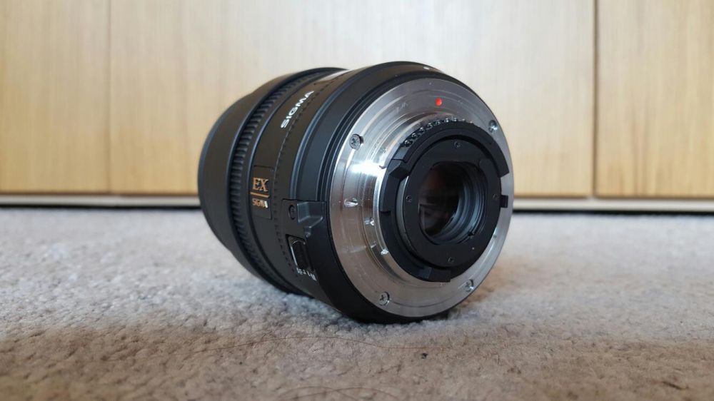 Sigma 10mm F 2.8 EX DC fisheye за Nikon