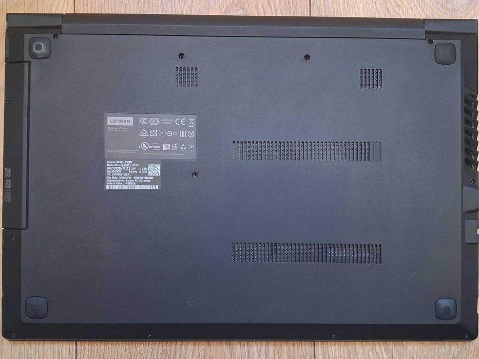 Лаптоп Lenovo V310-15ISK SSD 512MB