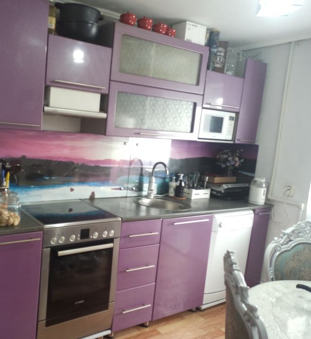 Продаю кухонный гарнитур.