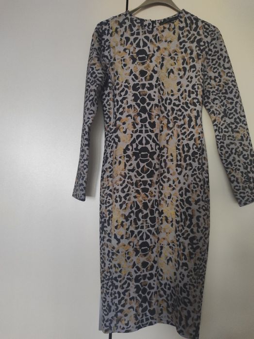 Продавам Рокля Zara