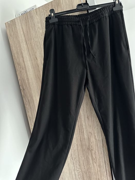 Vand Pantaloni Zara