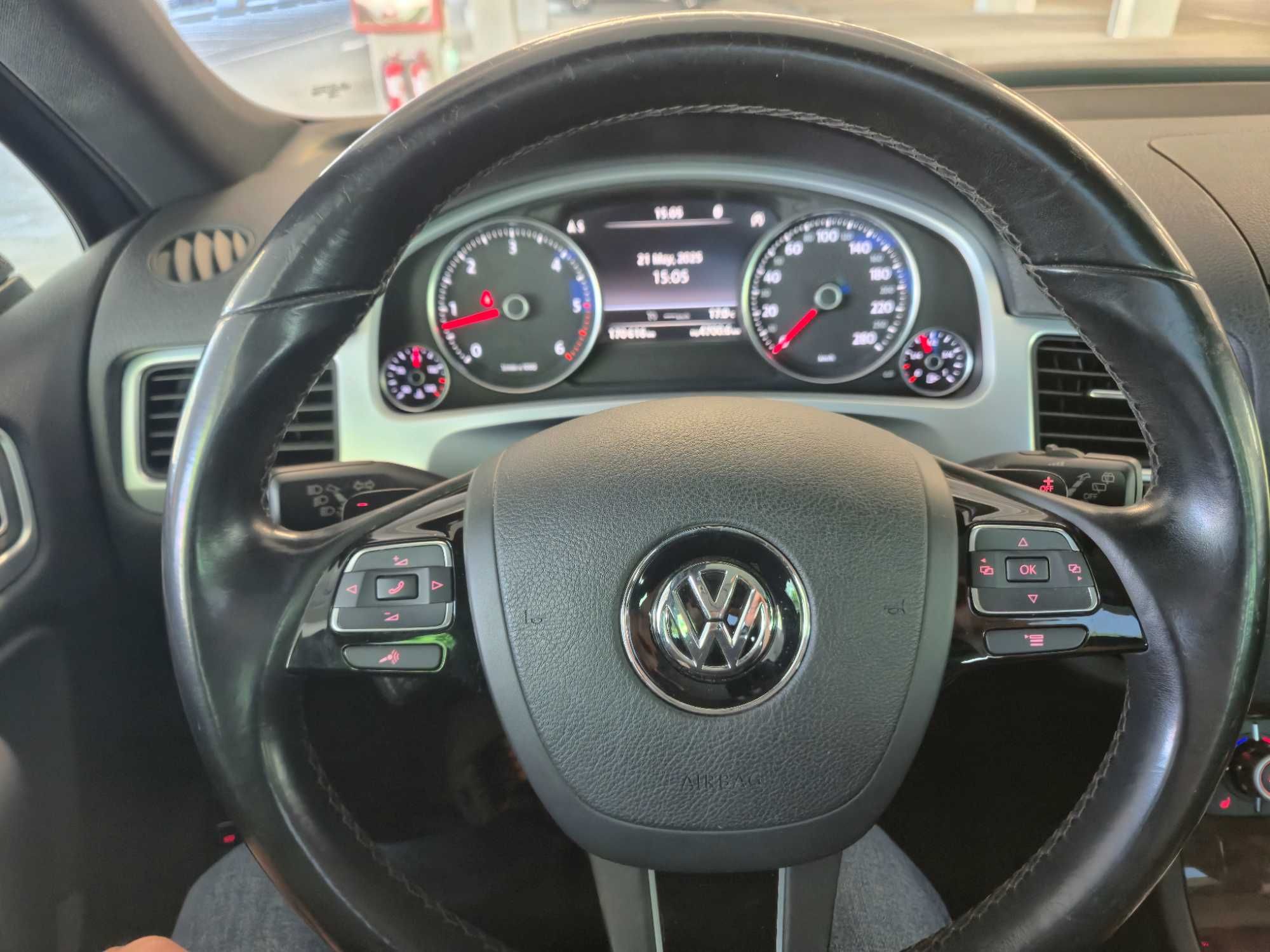 VW Touareg 2014 / 3.0tdi V6 / JE Design/ R-line/Dynaudio/Webasto