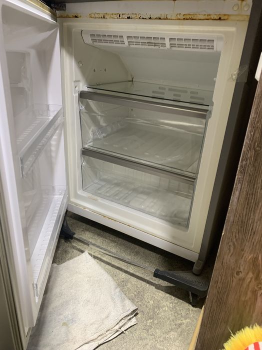 Холодильник Whirlpool