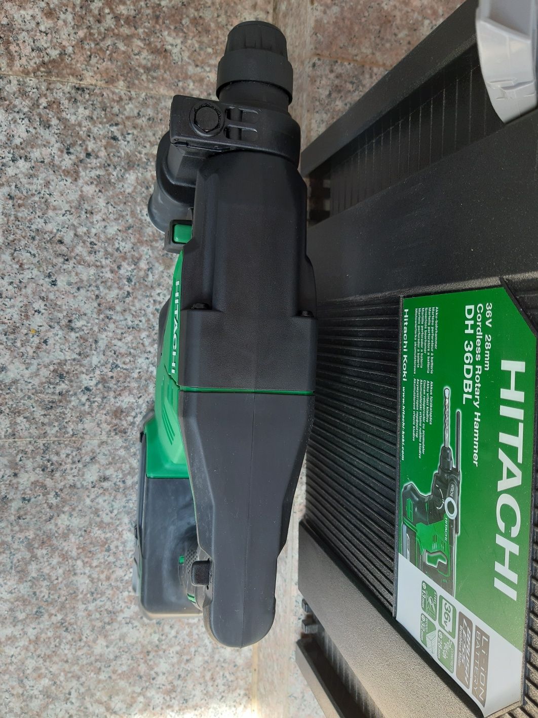 Hitachi rotopercutor pe acumulatori nou.