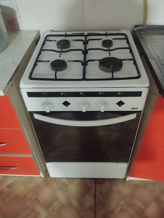 Продается газплита