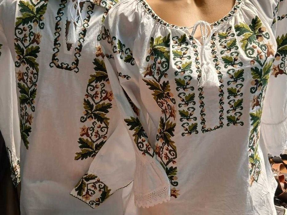 lichidare de stoc – ii tradiționale cusute la mașină