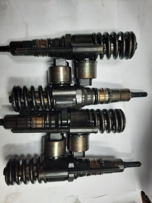дюзи за VW PASSAT ,golf5 audi 2.0 TDI  140