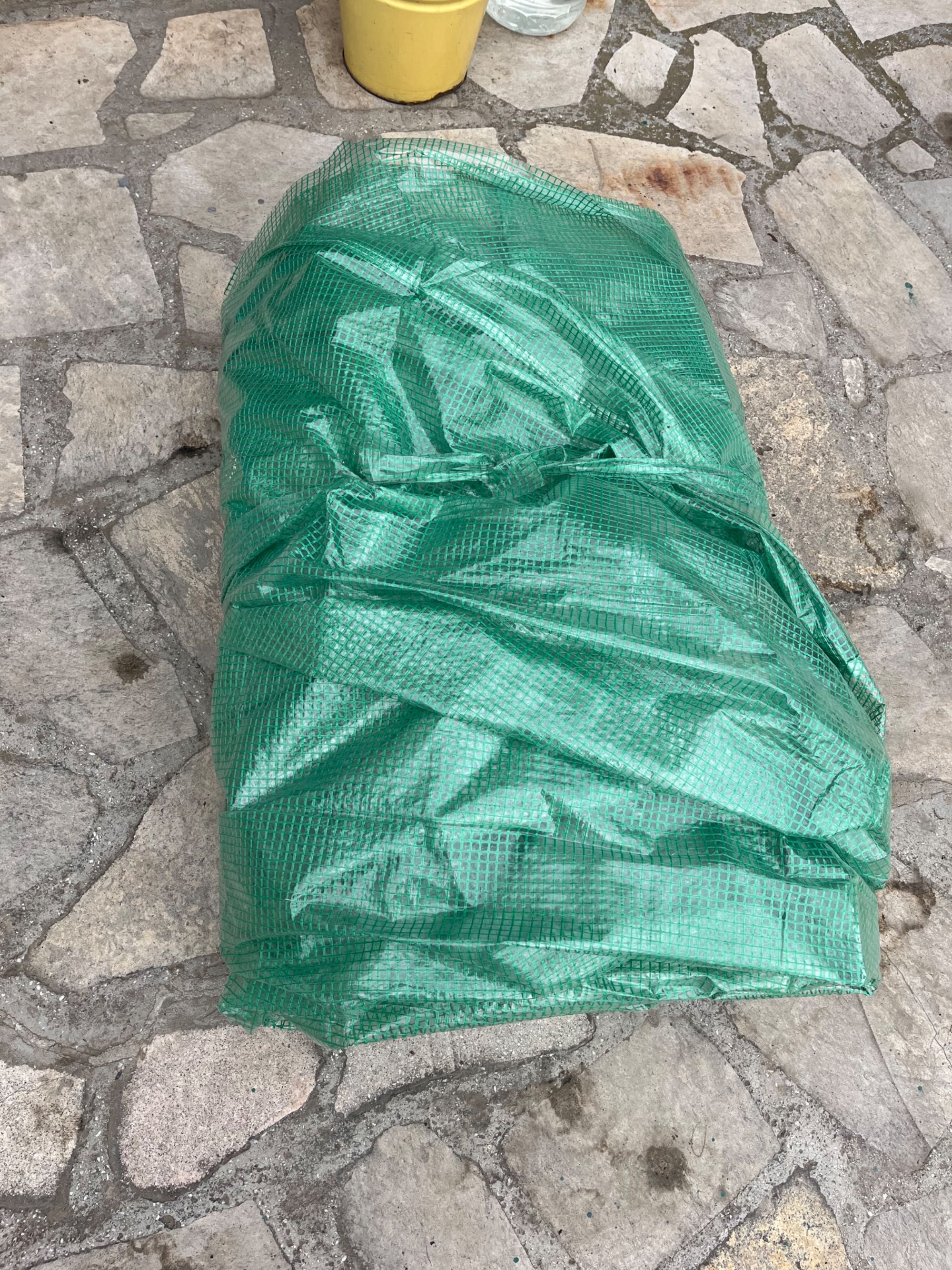 Покривало за оранжерия