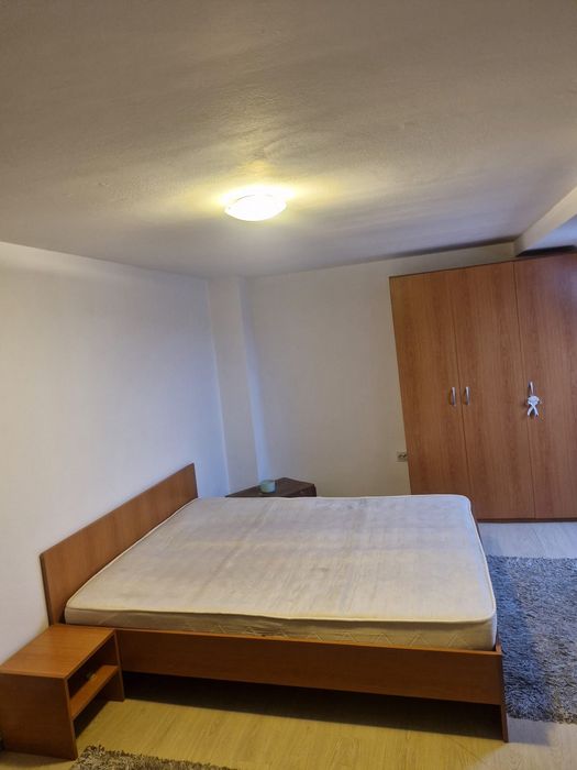 Apartament de închiriat