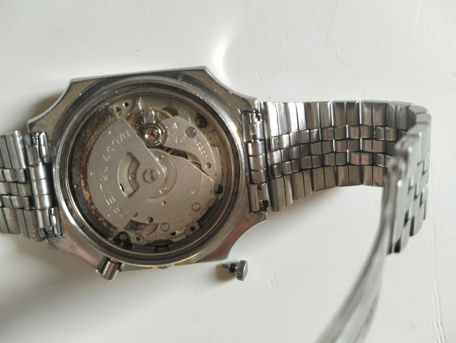 Часы ORIENT фреза не рабочии.