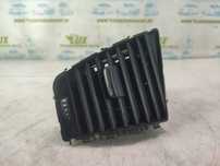 Grila ventilatie bord 8R1820902 Audi Q5 8R [2008 - 2012] 2.0 tdi CGLB