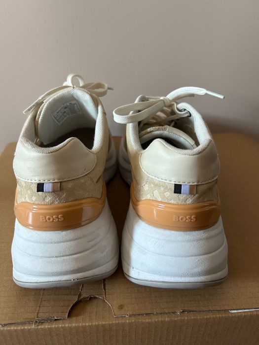 Оригинални маратонки Boss 40номер