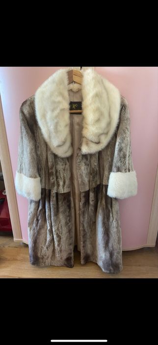 Продам срочно норковую шубу