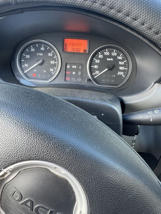 Vand dacia sandero motor  1.4