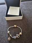 Гривна Pandora с 5 талисмана rose gold