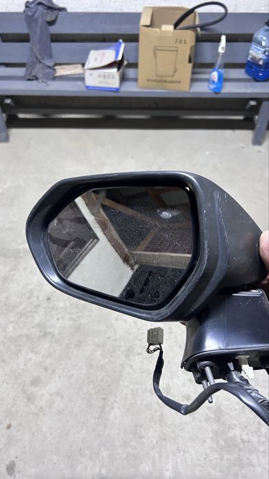 Боковое зеркало, левая в оригинале, тойота королла 2023год