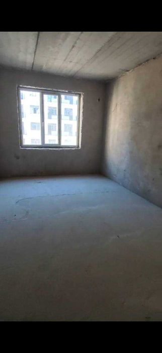 Продаётся 2х комн квартира на 3 этаже Ор-р Аэропорт Экобог