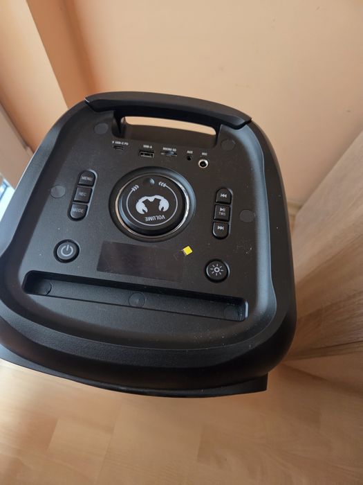 Продавам тонколона