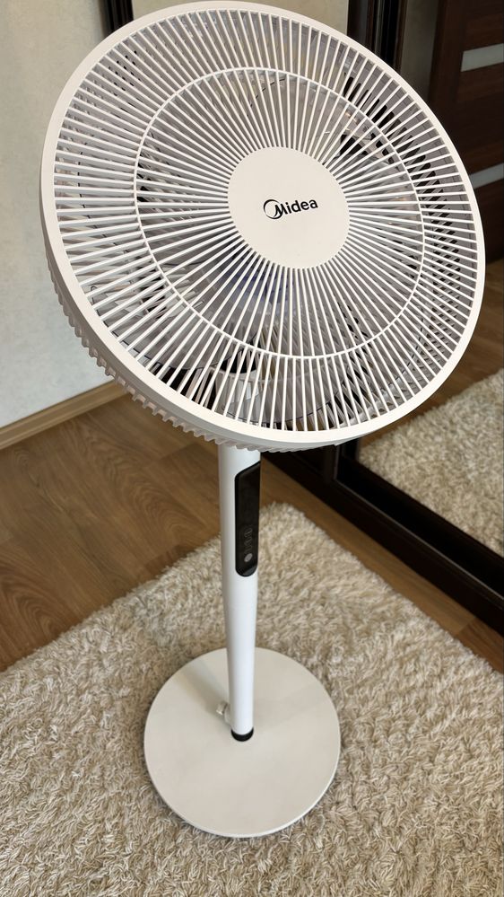 Вентилятор Midea