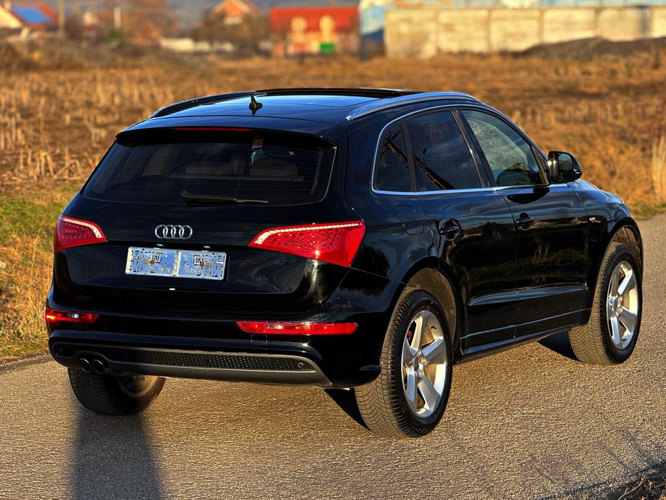 Audi Q5 2010 2.0 TDI Quattro 3xS-line  Adus recent !