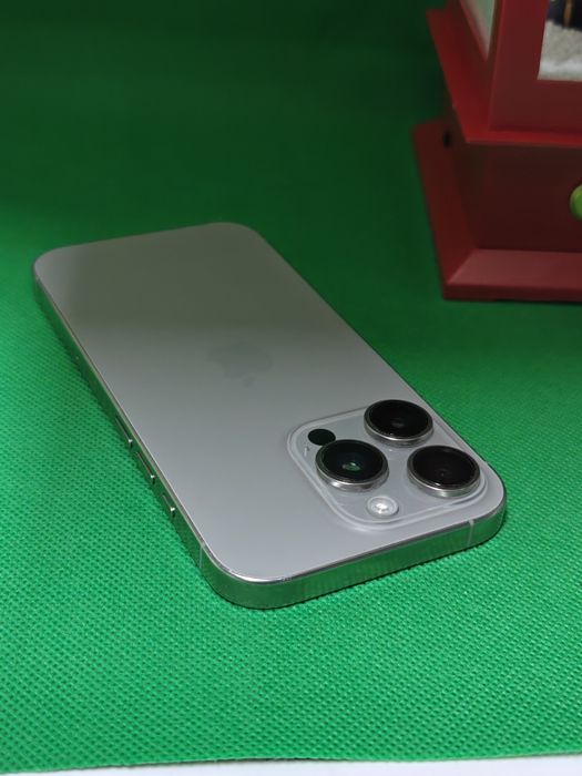 Iphone 16 Pro  256 GB* Garantie / Buy Back