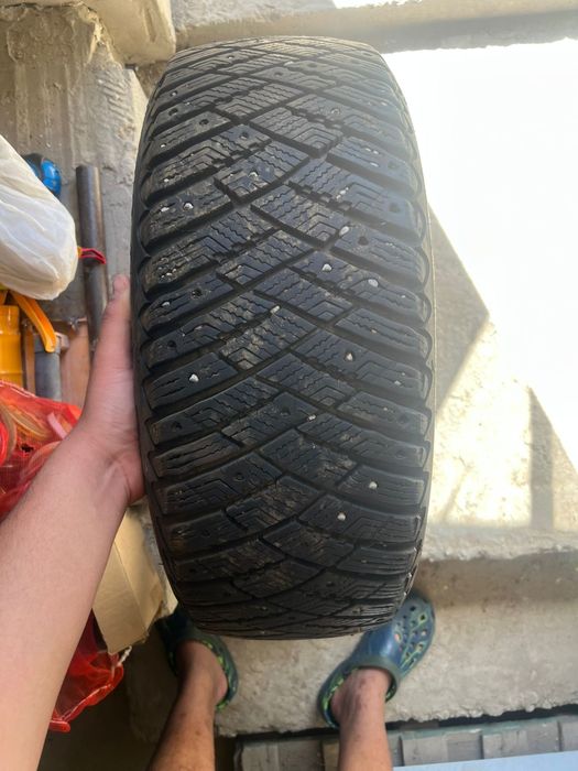 Шины зимние шипованные