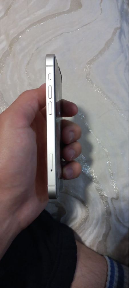Смартфон Apple iPhone 13 mini