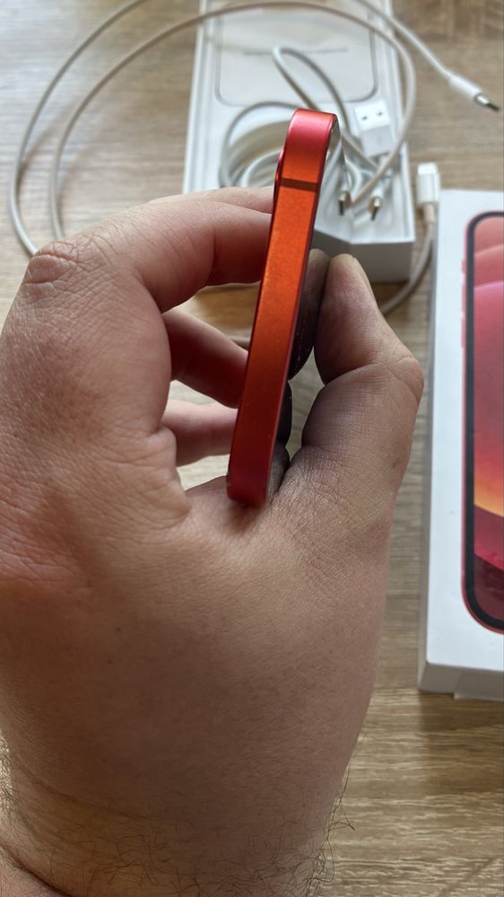 Iphone 12 64GB Red Перфектен Battery 86%