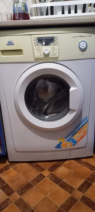Продам недорого стиральную машину
