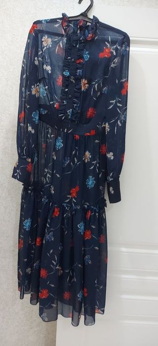 Платья женские в отличном состоянии