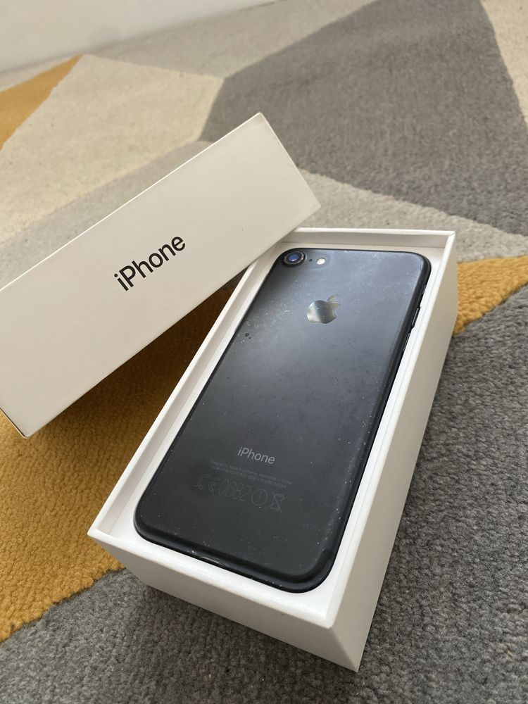 iphone 7 black 32gb